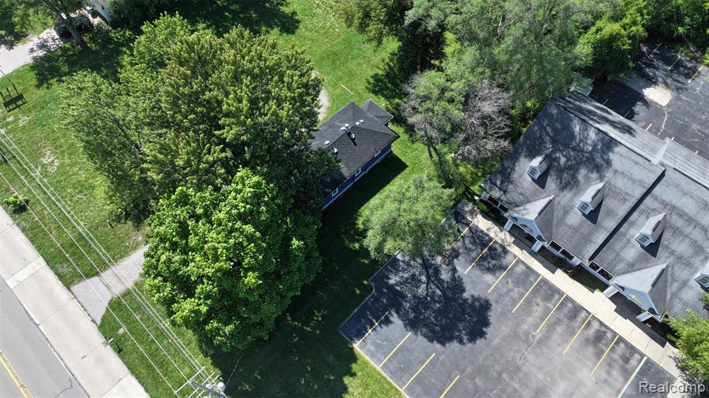1192 Belsay Road Burton, MI 48509 - Photo 15 of 29 Gallery Image 15