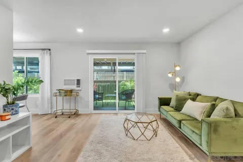 $485,000 | 8644 Via Mallorca, Unit F, La Jolla, CA 92037
