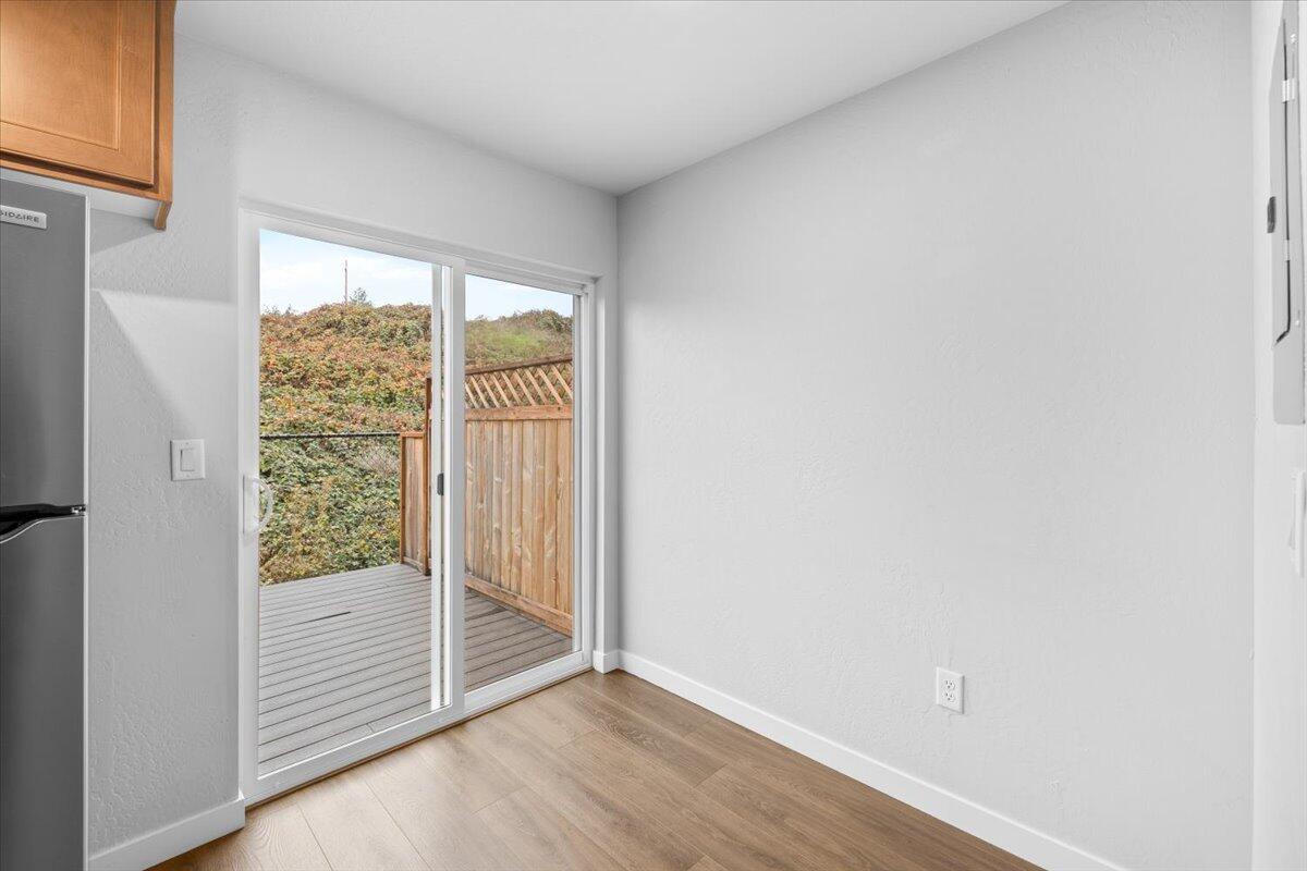610 North Main Street, Unit 5A Phoenix, OR 97535 - Photo 8 of 16 08-CI_2171