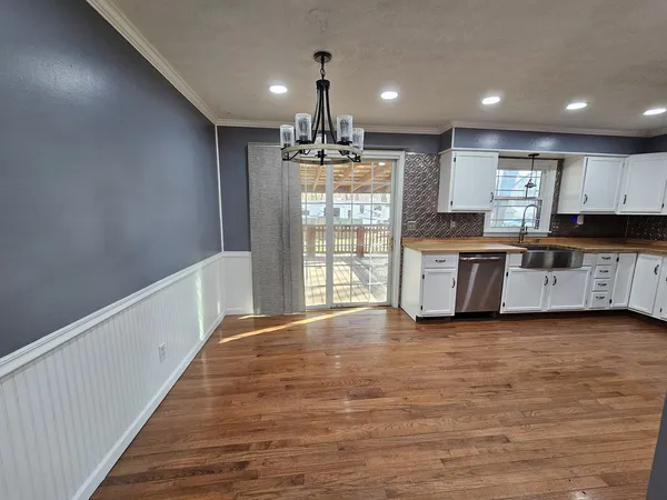 $172,500 | 111 West Hickory Street, Bluford, IL 62814
