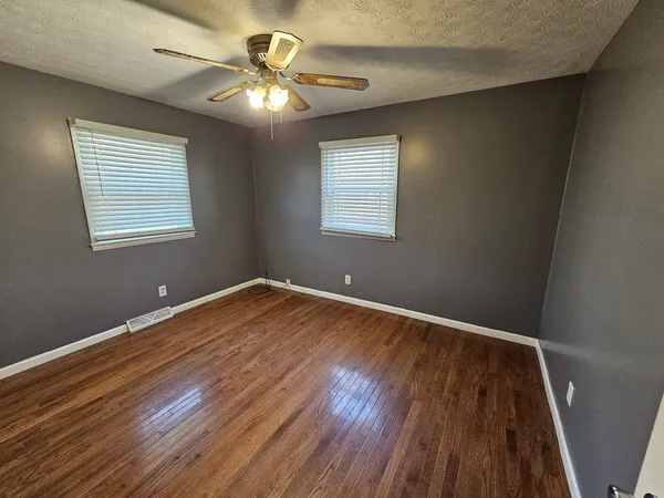 $172,500 | 111 West Hickory Street, Bluford, IL 62814