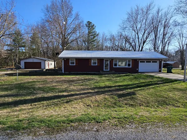 $172,500 | 111 West Hickory Street, Bluford, IL 62814