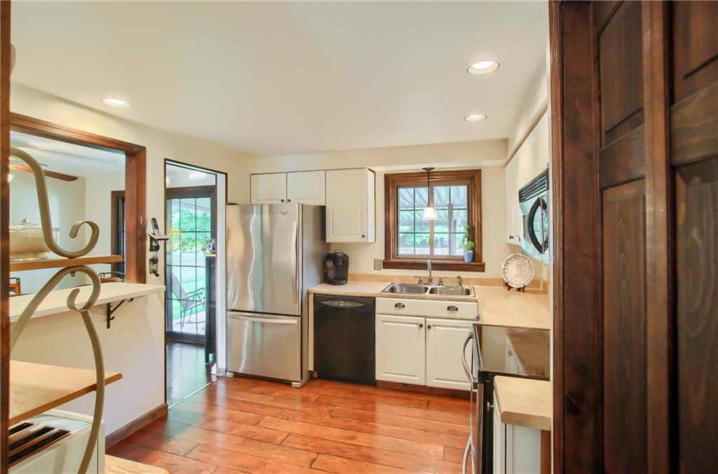 119 Bucks Road Cranberry Township, PA 16066 - Photo 8 of 24 Gallery Image 8