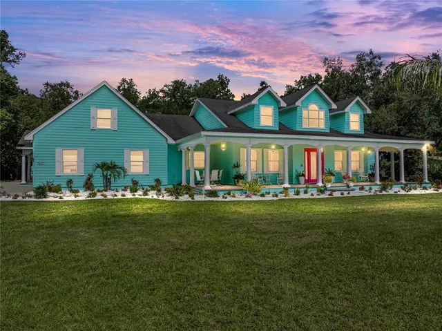 $999,999 | 7427 20th Street, Zephyrhills, FL 33540