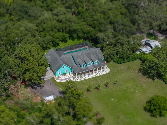 $999,999 | 7427 20th Street, Zephyrhills, FL 33540