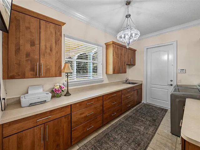 $999,999 | 7427 20th Street, Zephyrhills, FL 33540