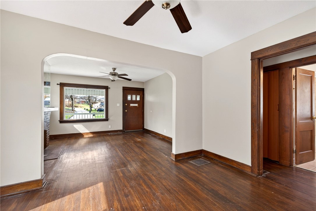 214 Geneva Road Dayton, OH 45417 - Photo 11 of 32 Gallery Image 11