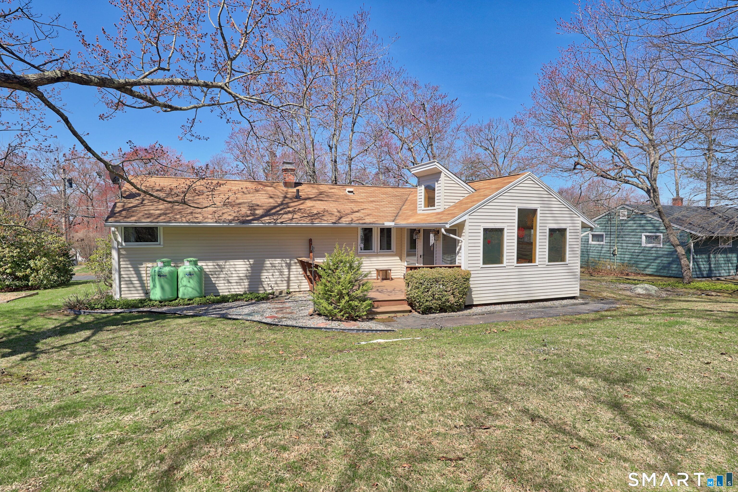 81 Wildwood Road Torrington, CT 06790 - Photo 3 of 39