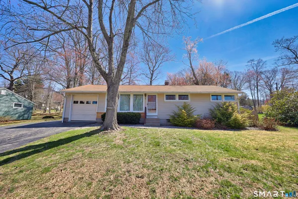 $289,900 | 81 Wildwood Road, Torrington, CT 06790