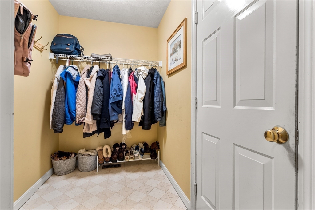 9 Jack Rabbit Lane Westford, MA 01886 - Photo 24 of 41 Gallery Image 24