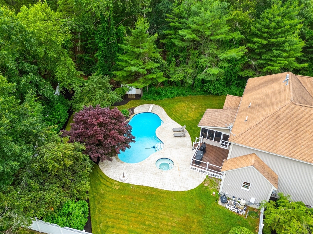 9 Jack Rabbit Lane Westford, MA 01886 - Photo 5 of 41 Gallery Image 5