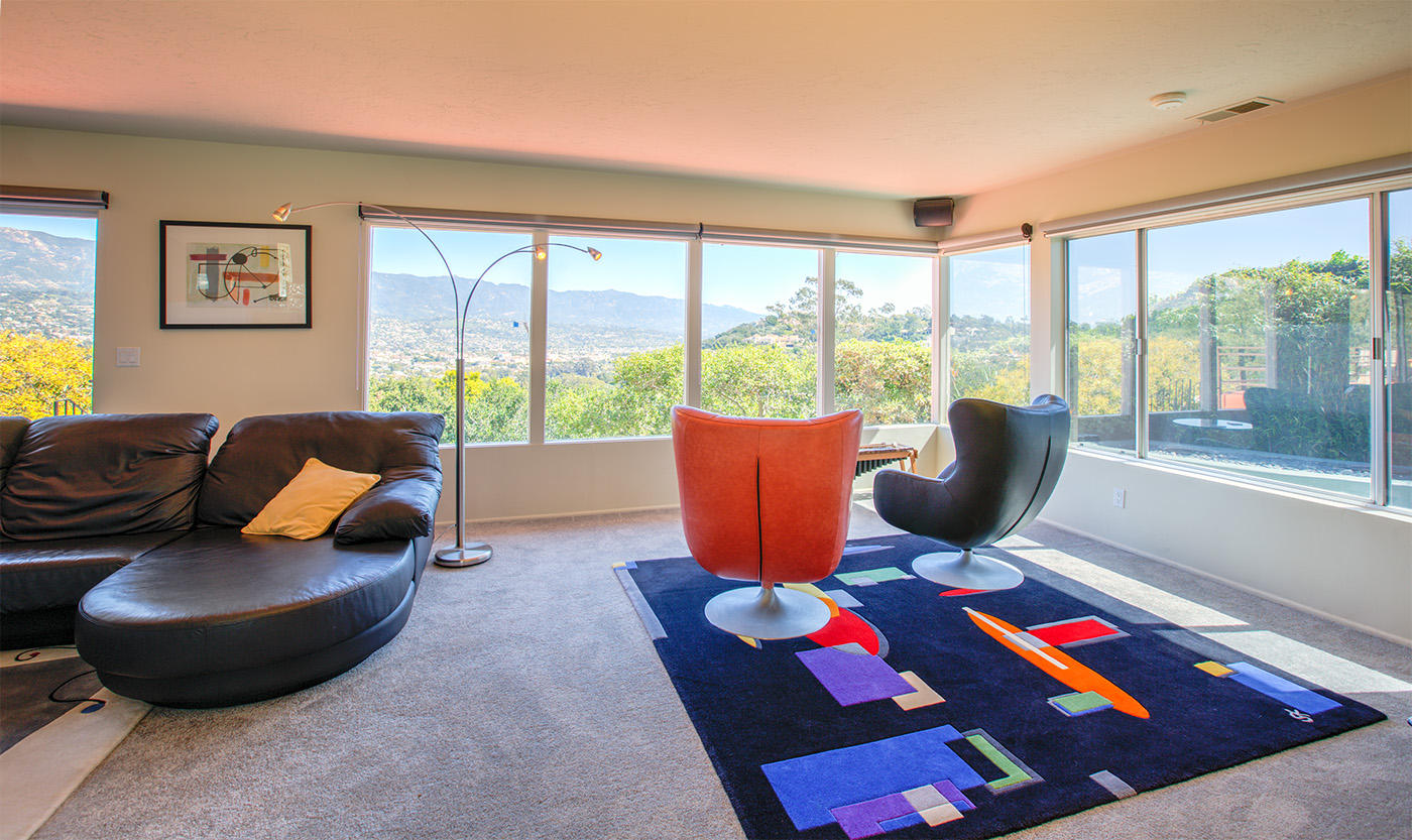 1264 Mountain View Road Santa Barbara, CA 93109 - Photo 13 of 20 Family/Living room w/views