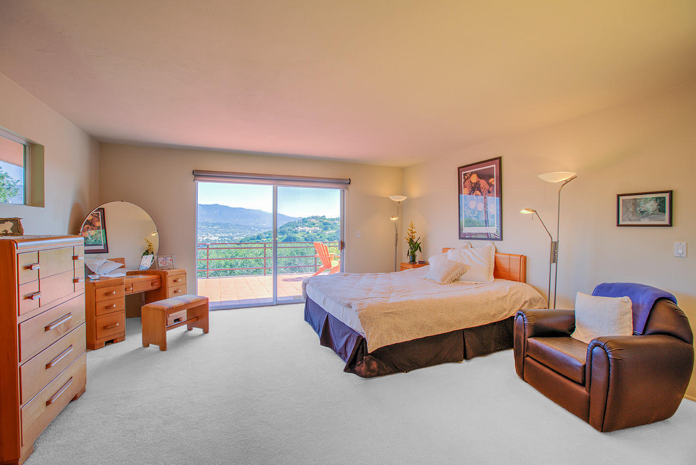 1264 Mountain View Road Santa Barbara, CA 93109 - Photo 4 of 20 Master bdr 21'X16' w/Views