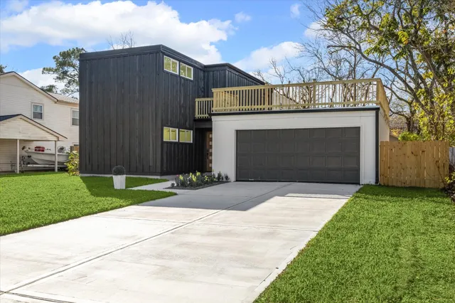 $475,000 | 212 North Forrest Avenue, La Porte, TX 77571