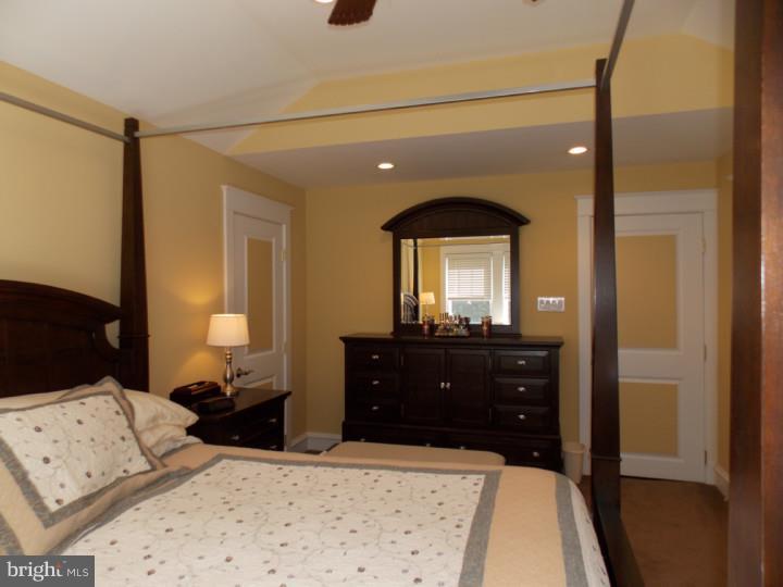 330 Powell Road Springfield, PA 19064 - Photo 16 of 25