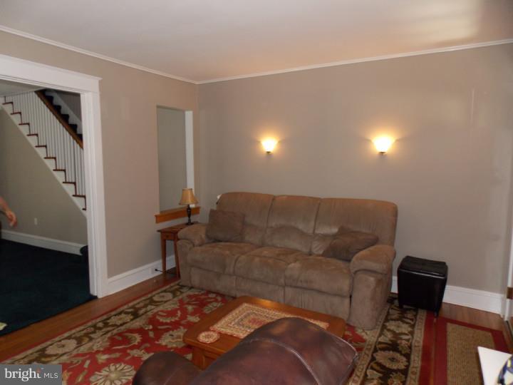 330 Powell Road Springfield, PA 19064 - Photo 6 of 25
