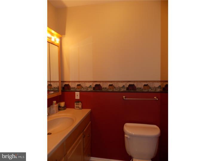 330 Powell Road Springfield, PA 19064 - Photo 9 of 25