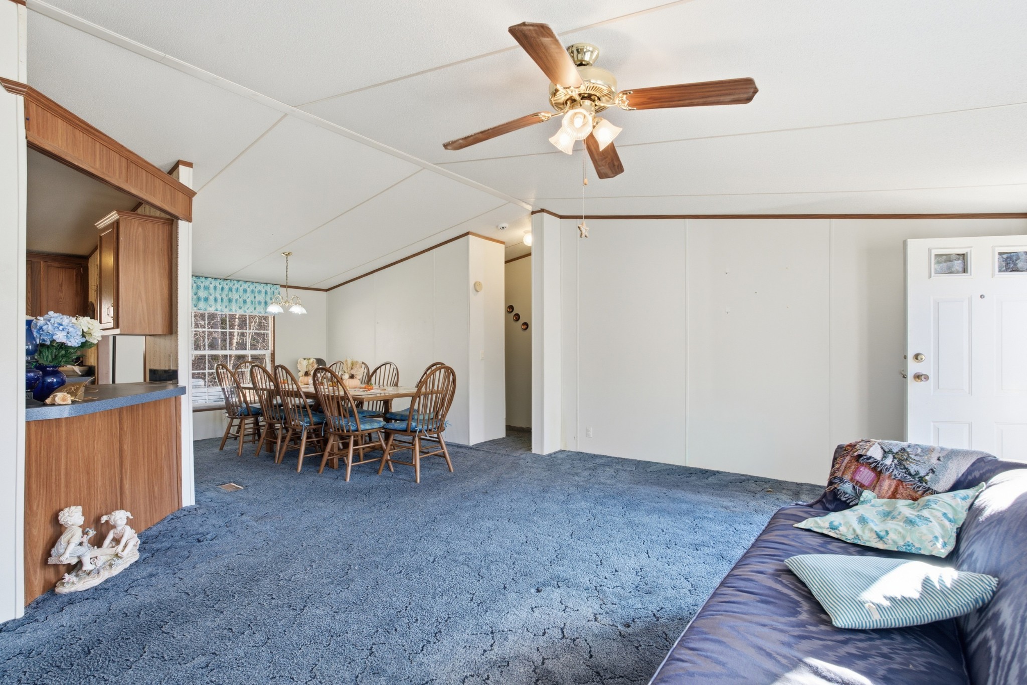 1700 Cumberland Valley Road Erin, TN 37061 - Photo 11 of 24 a living room with furniture and a dining table