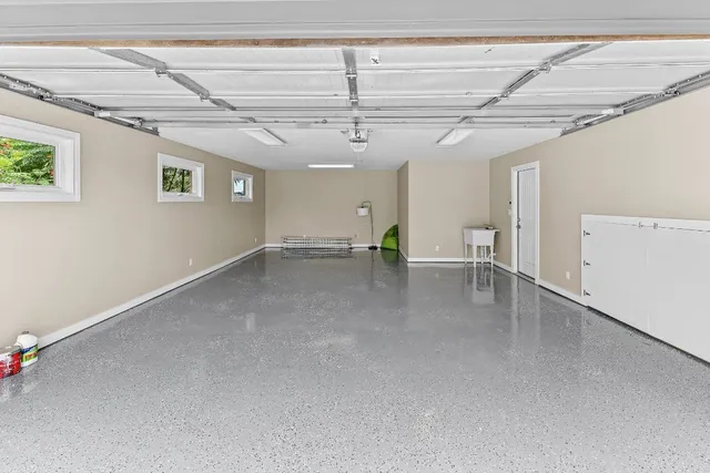 a view of a livingroom with furniture