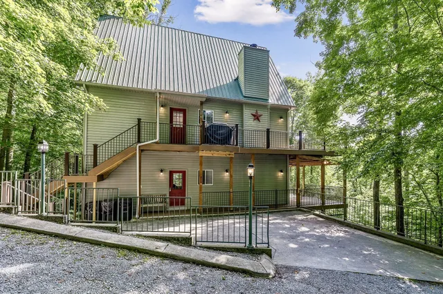 $489,000 | 813 Cherokee Drive, Smithville, TN 37166