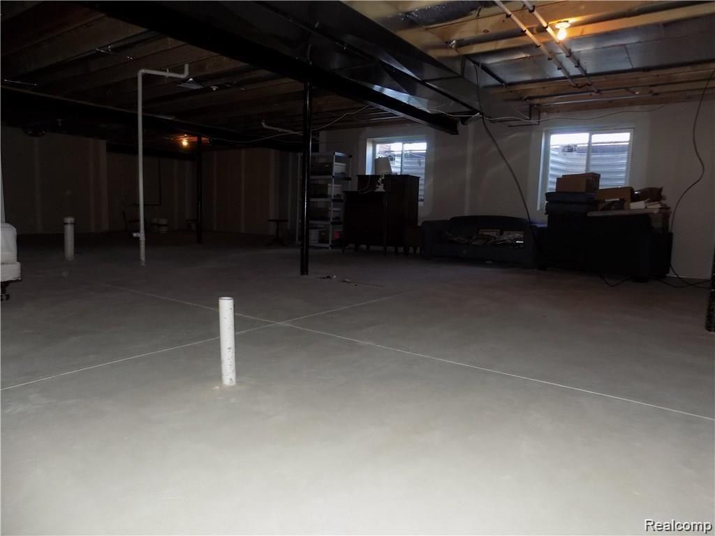 1527 John R Road Rochester Hills, MI 48307 - Photo 24 of 29