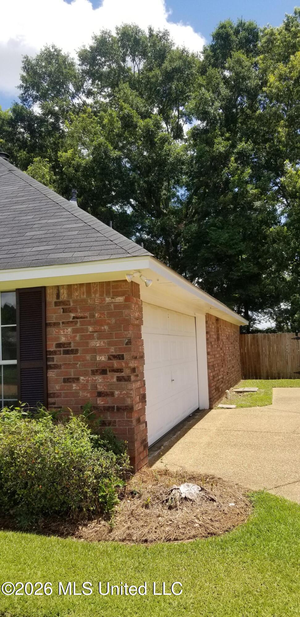 124 Hunters Row Madison, MS 39110 - Photo 6 of 41 20190607_122902