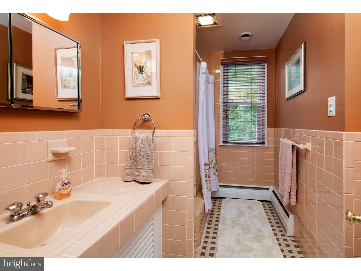 4 Sunny Hl Road Villanova, PA 19085 - Photo 18 of 25