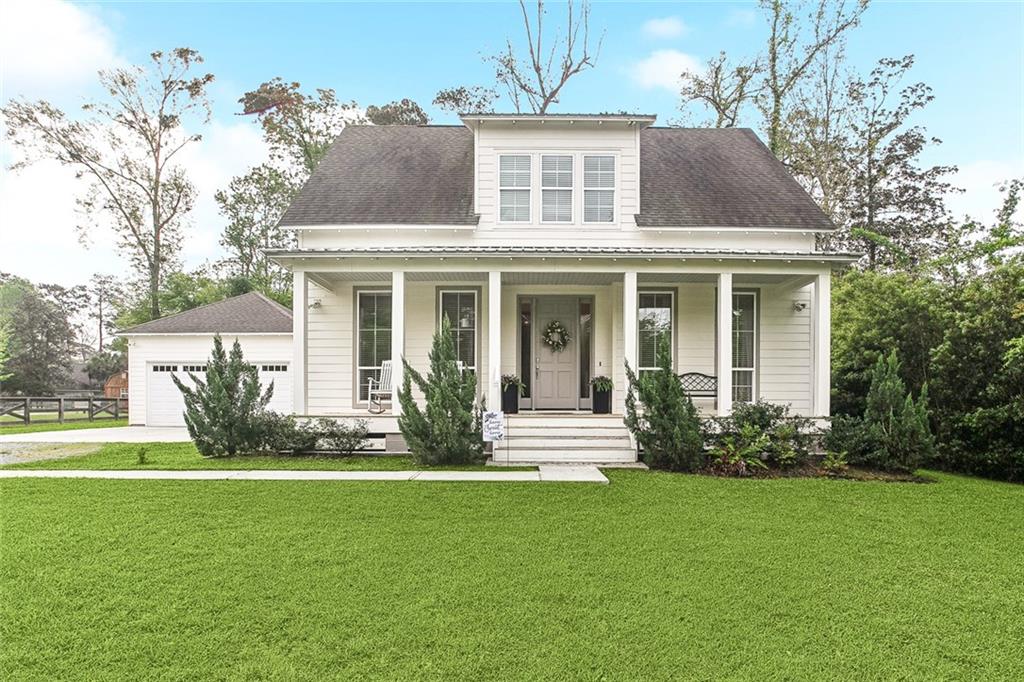 137 Bigner Road Mandeville, LA 70471 - Photo 1 of 29 Gallery Image 1
