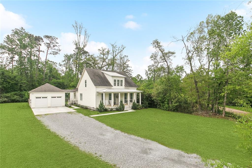 137 Bigner Road Mandeville, LA 70471 - Photo 2 of 29 Gallery Image 2