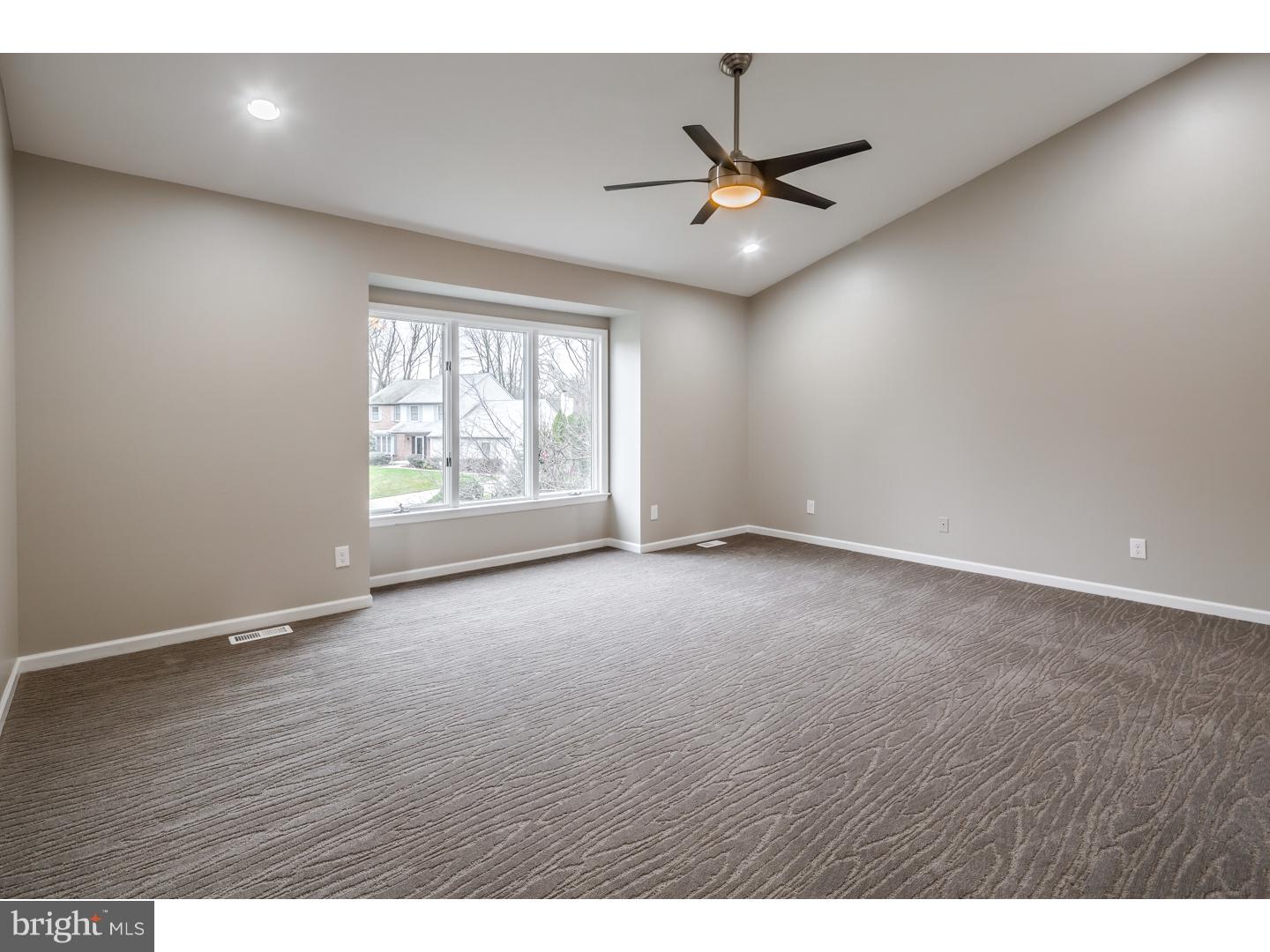 4 Covington Place Voorhees, NJ 08043 - Photo 16 of 25