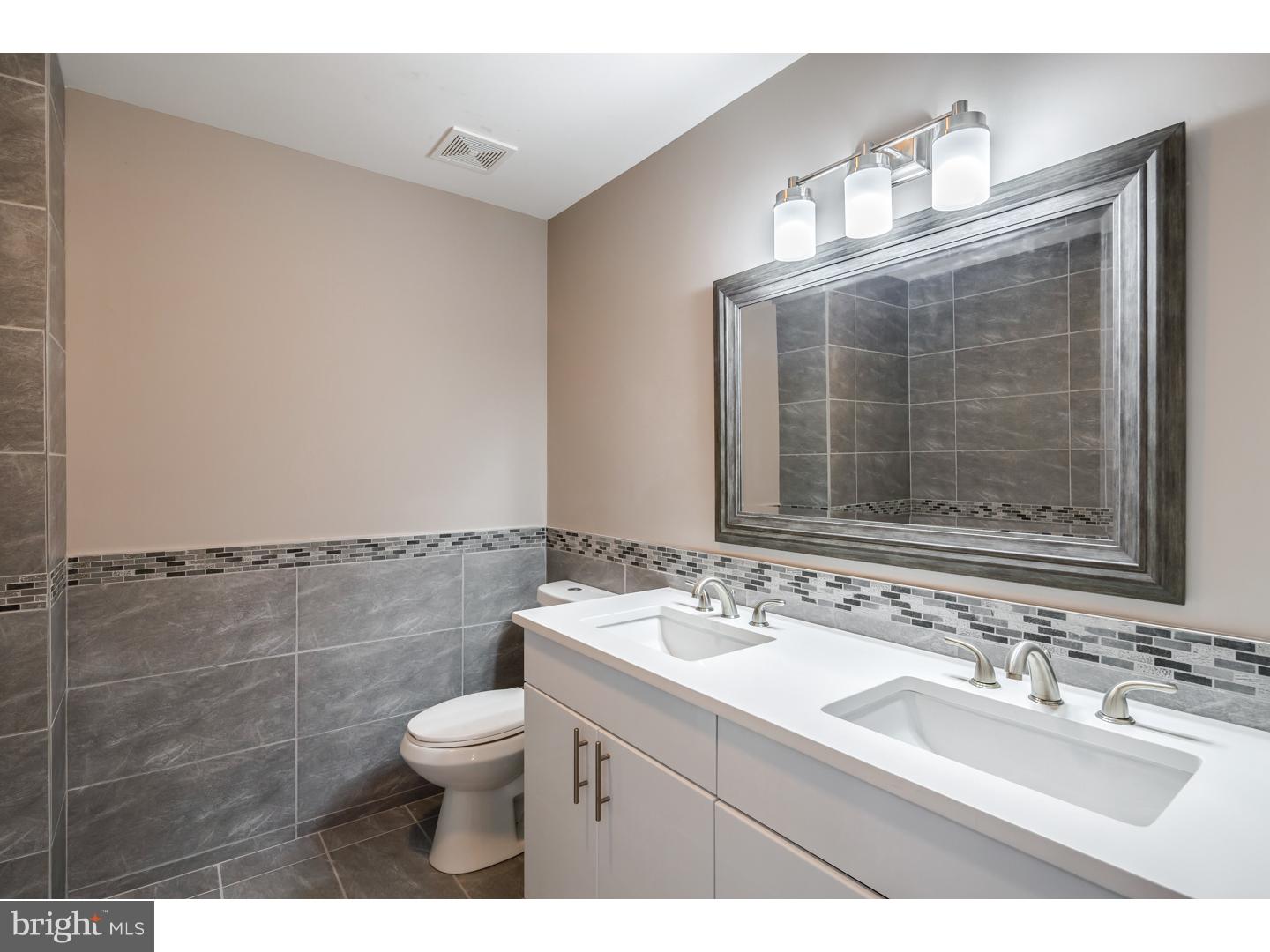 4 Covington Place Voorhees, NJ 08043 - Photo 19 of 25