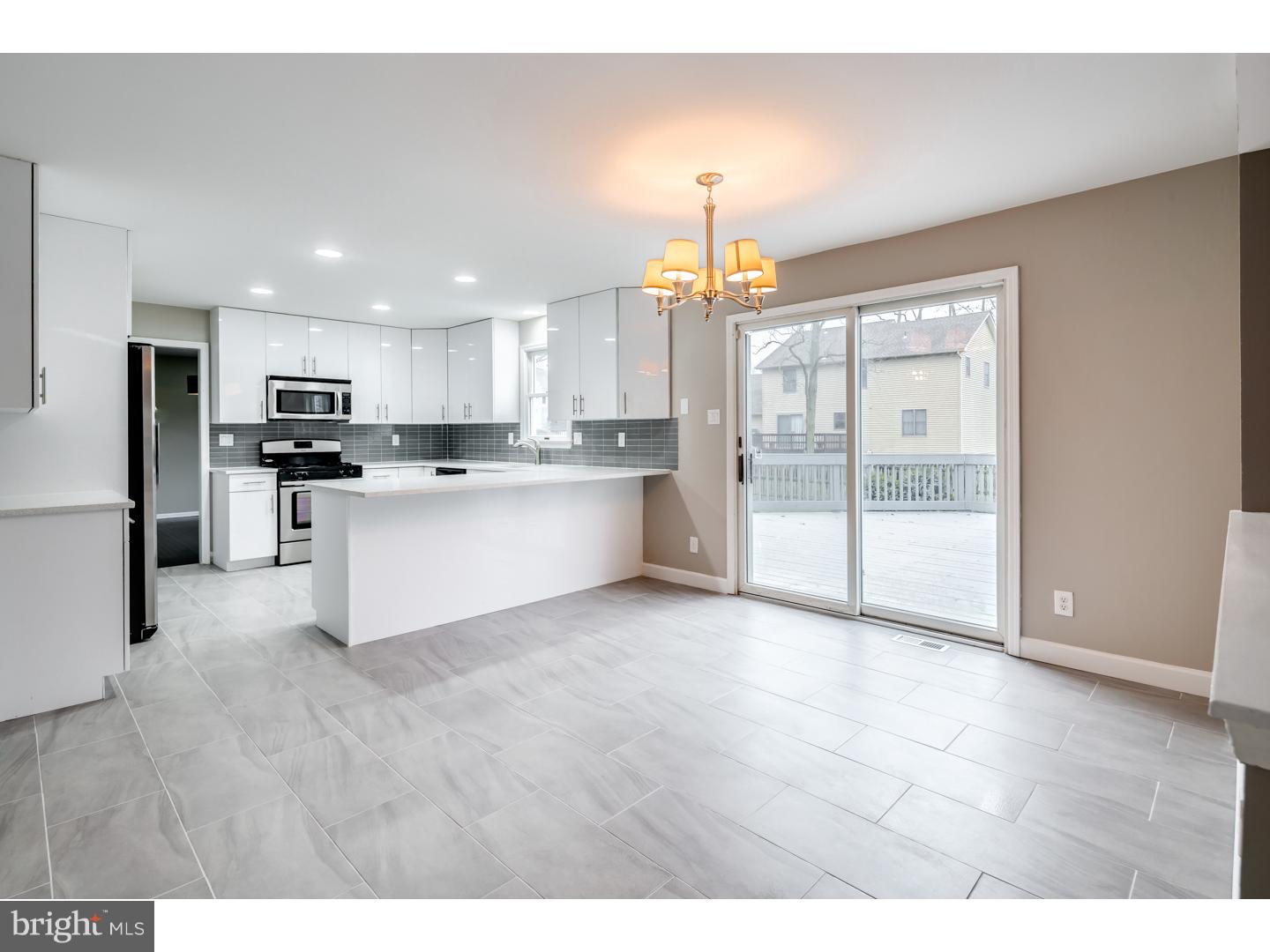 4 Covington Place Voorhees, NJ 08043 - Photo 5 of 25