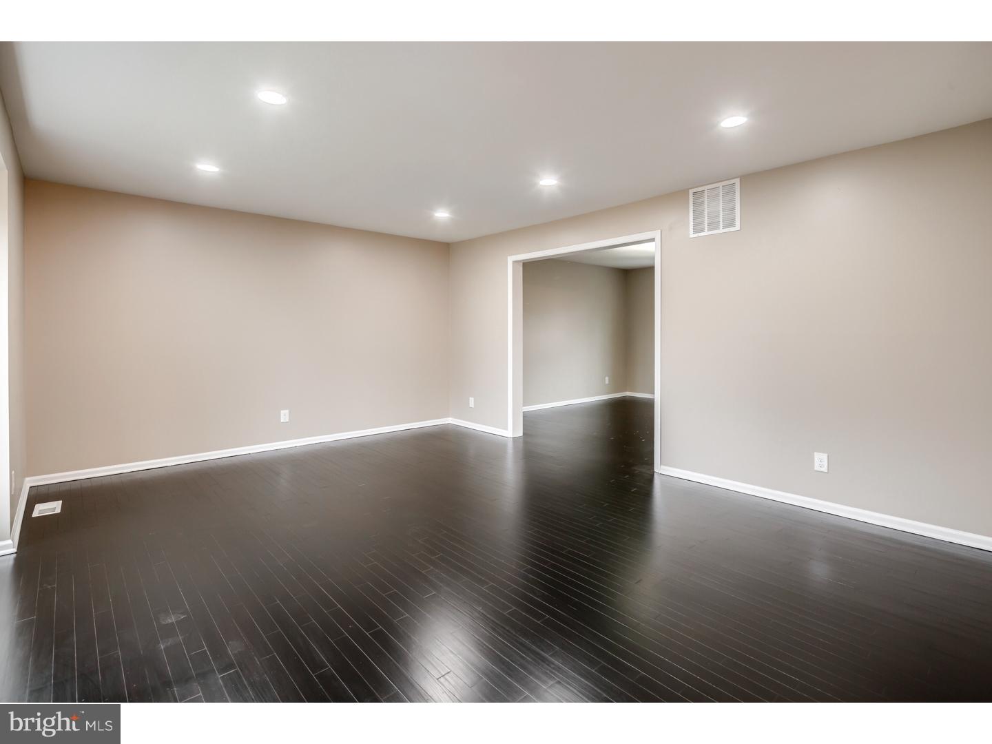 4 Covington Place Voorhees, NJ 08043 - Photo 8 of 25