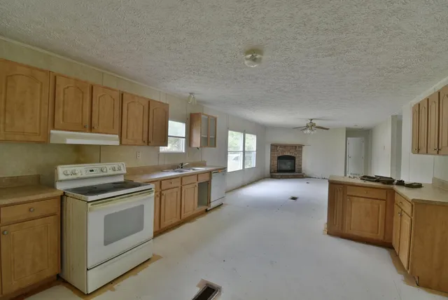 $106,585 | 1680 Stanley Loop Road, Varnville, SC 29944