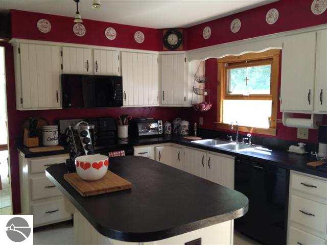 6459 Barney Road Traverse City, MI 49684 - Photo 10 of 16 1738180-9.JPG