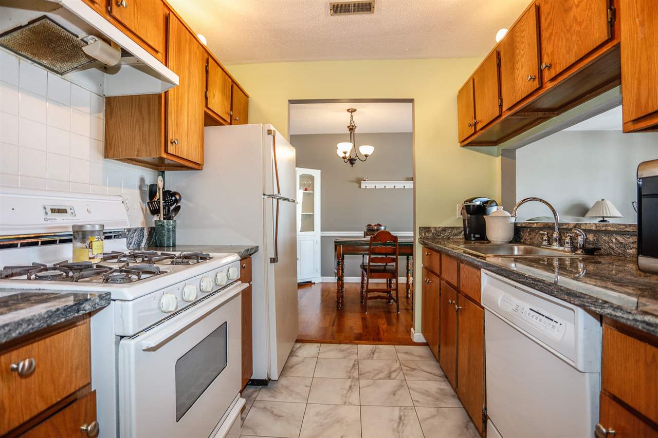 3 Galloway Road, Unit 34 Merrimack, NH 03054 - Photo 3 of 35 Gallery Image 3