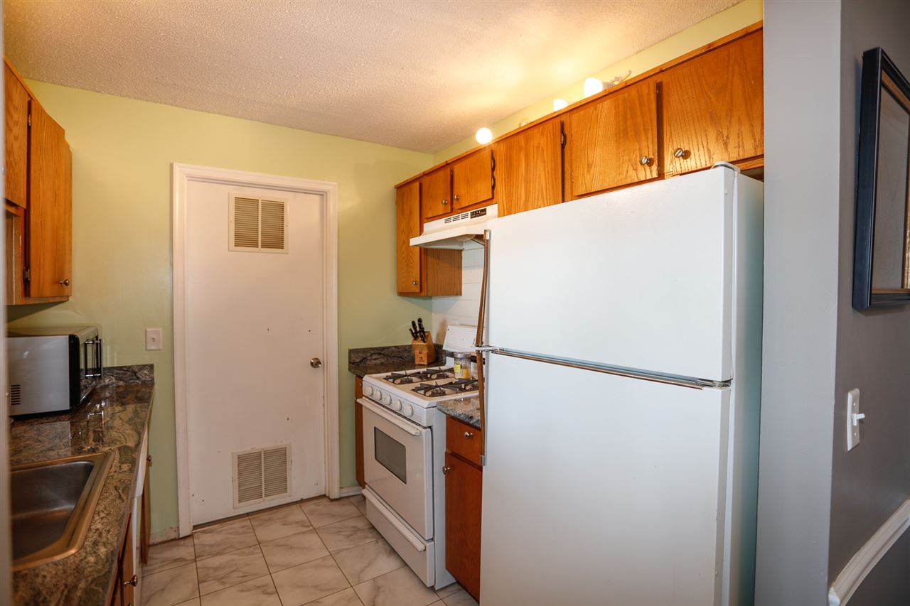 3 Galloway Road, Unit 34 Merrimack, NH 03054 - Photo 4 of 35 Gallery Image 4