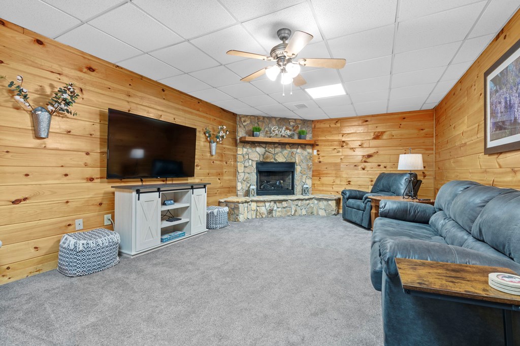 556 Flat Creek Circle Blue Ridge, GA 30513 - Photo 17 of 52 Gallery Image 17