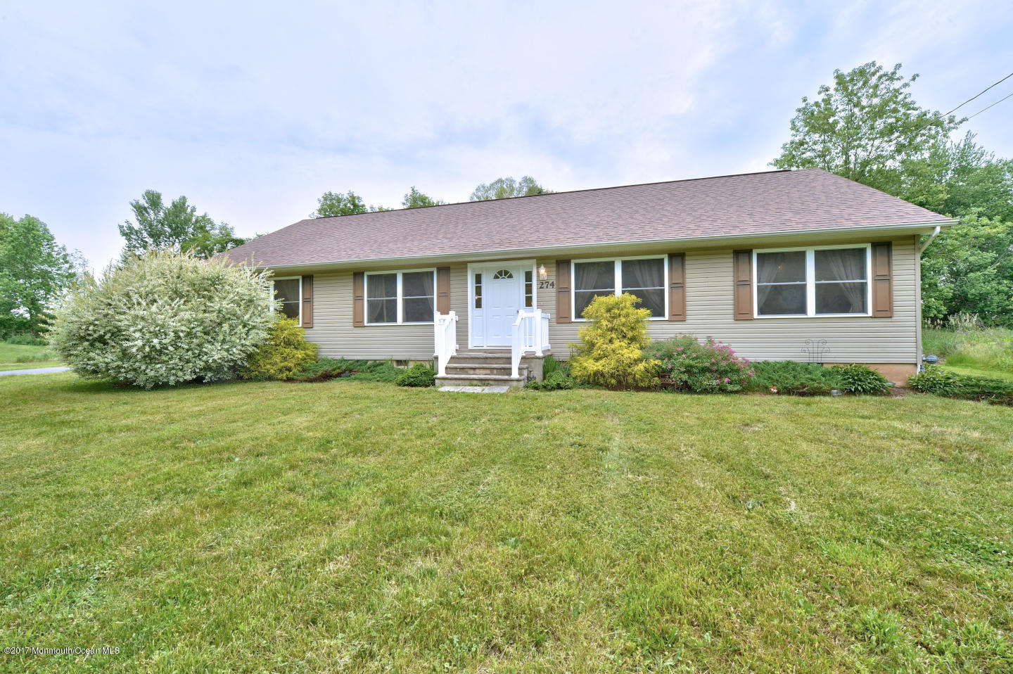 274 Trenton Lakewood Road Cream Ridge, NJ 08514 - Photo 1 of 31