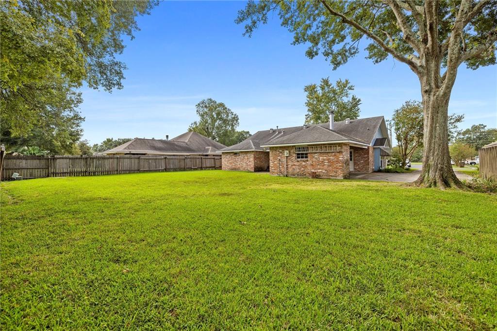 5217 Charing Way Avenue Baton Rouge, LA 70817 - Photo 4 of 23 Gallery Image 4