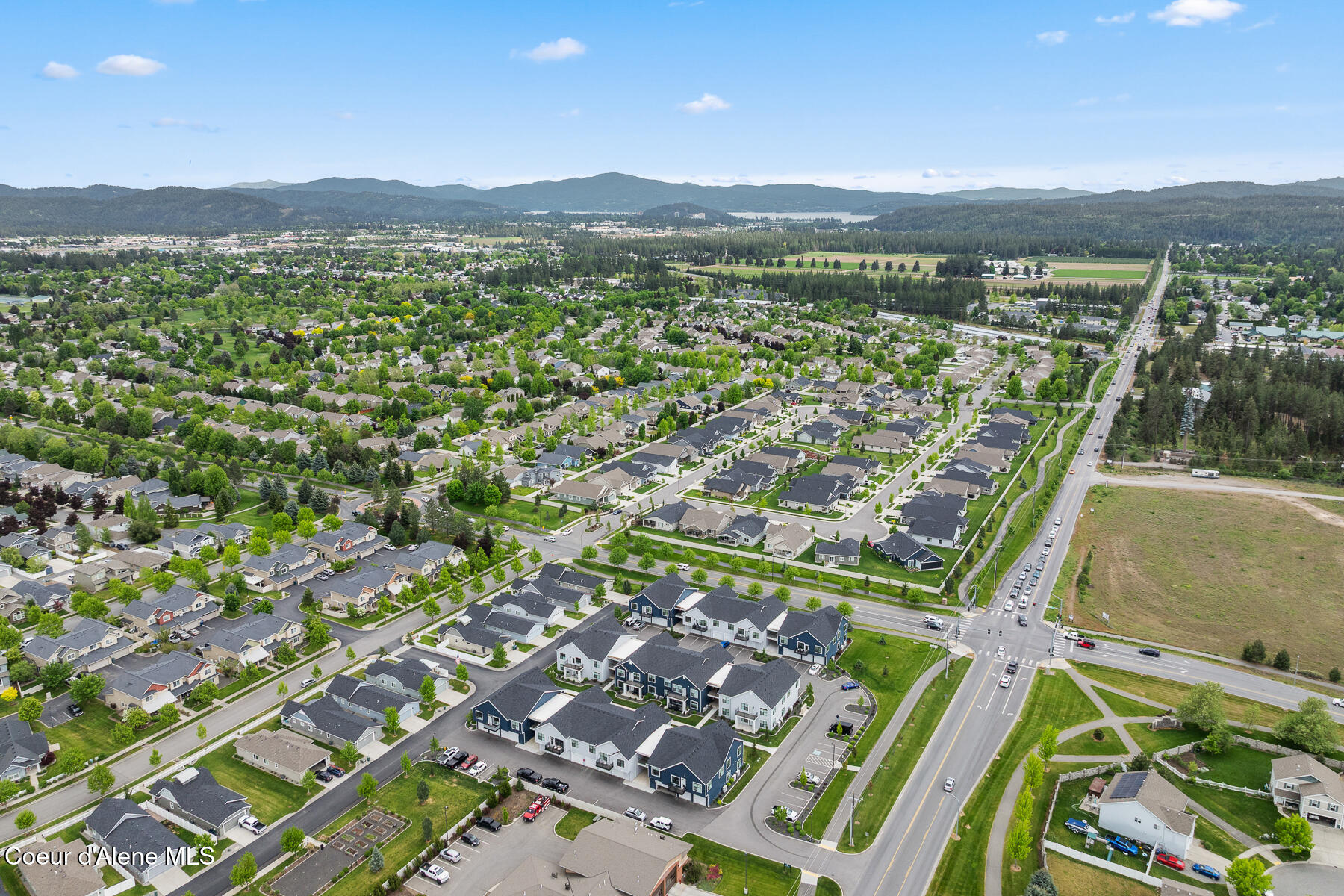 6510 North Atlas Road, Unit 102 Coeur D'Alene, ID 83815 - Photo 28 of 33 Neighborhood Aerial