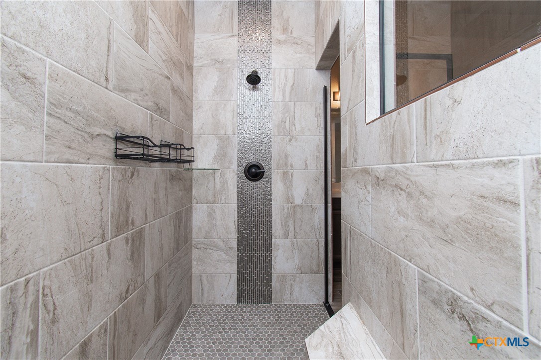 8101 Tenley Way Killeen, TX 76542 - Photo 15 of 29 a bathroom with a shower