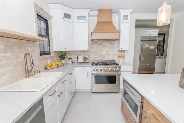 $2,399,900 | 400 Angell Street, Providence, RI 02906