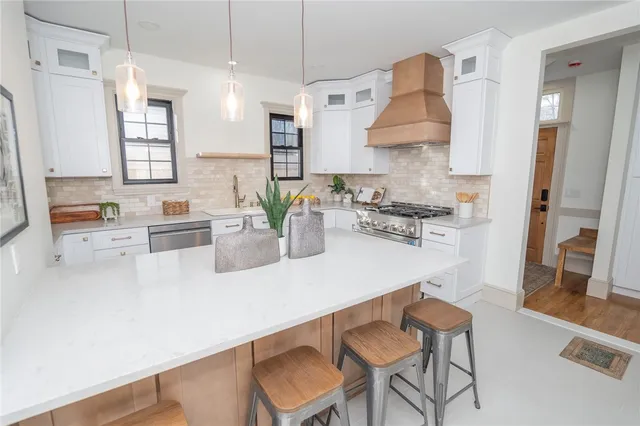 $2,399,900 | 400 Angell Street, Providence, RI 02906