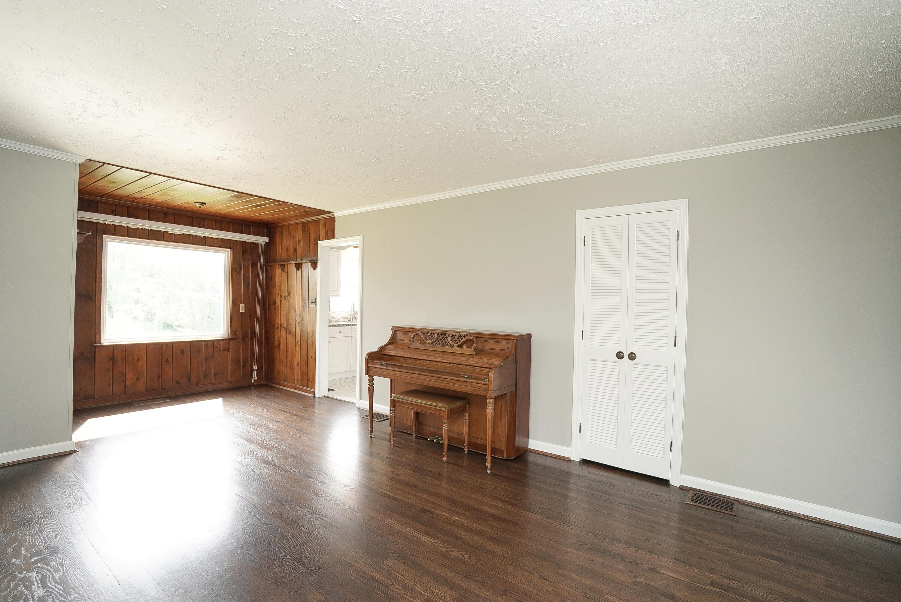 841 Lincoln Road Bellevue, KY 41073 - Photo 9 of 33 Gallery Image 9