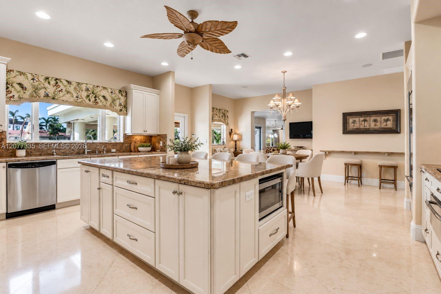 2820 Northeast 44th Street Lighthouse Point, FL 33064 - Photo 25 of 82 Gallery Image 25