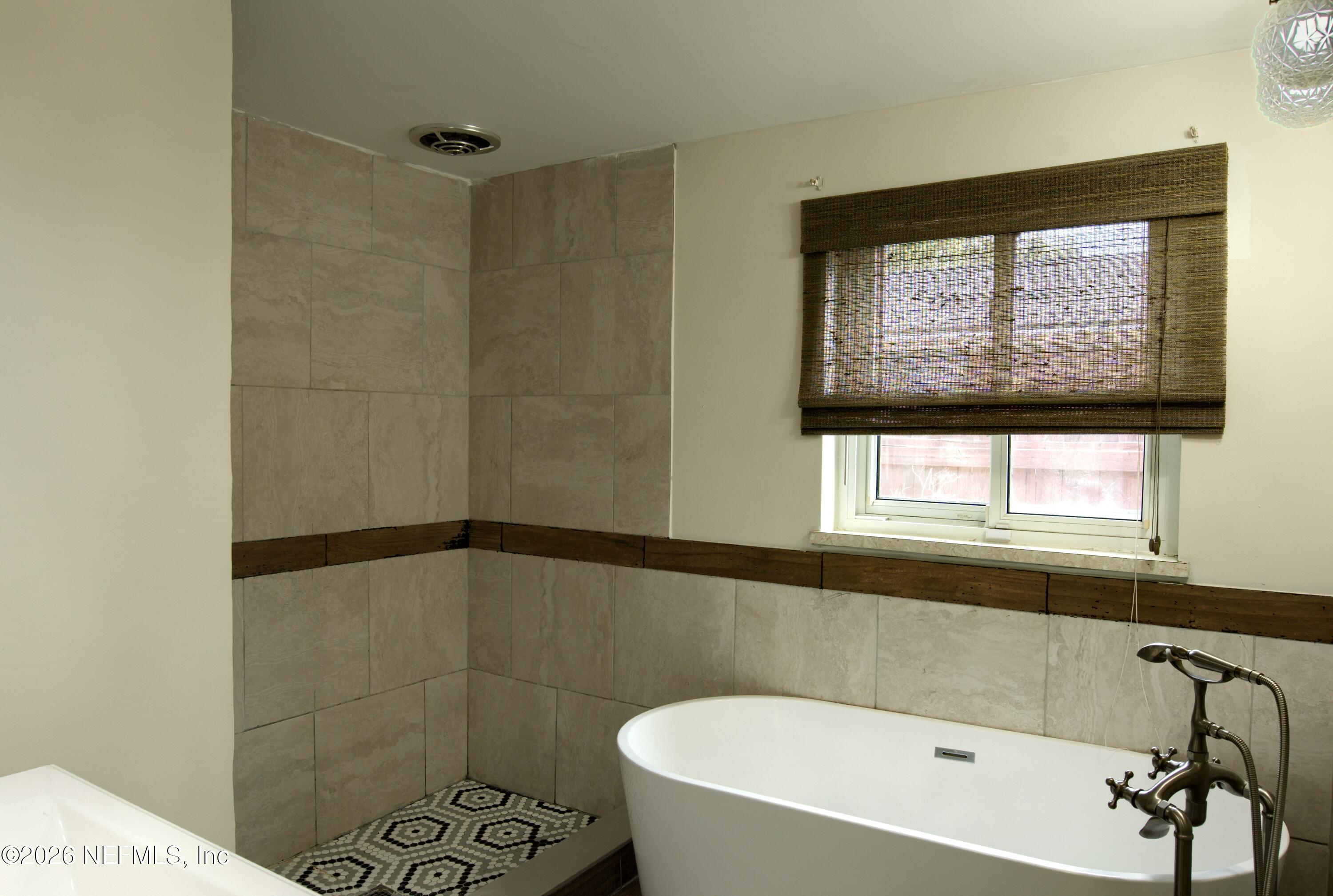 1370 Labelle Street Jacksonville, FL 32205 - Photo 11 of 27 MasterBath