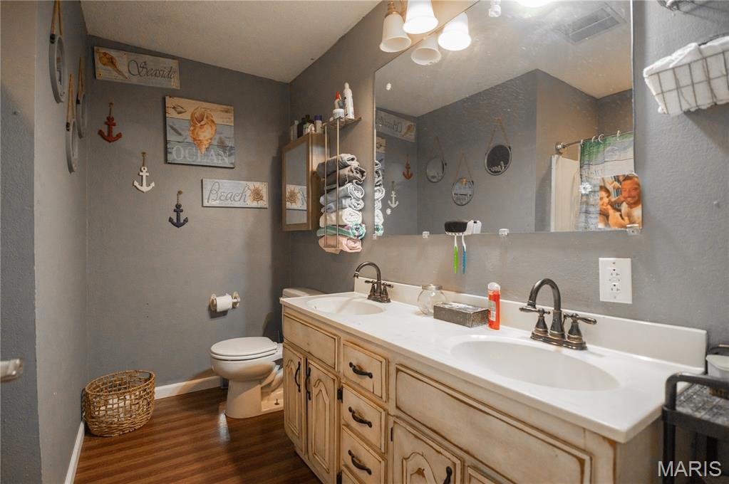 910 Carney Street Dexter, MO 63841 - Photo 11 of 25