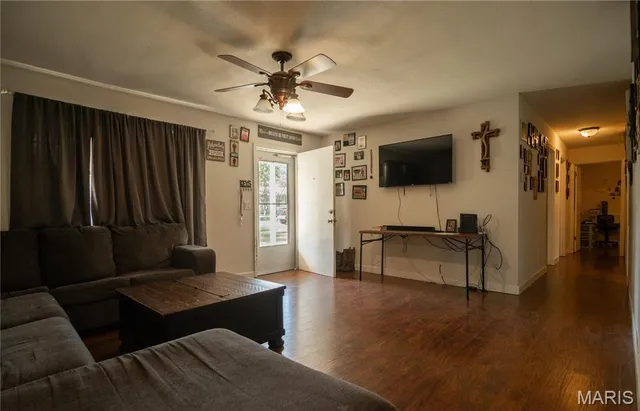 $153,000 | 910 Carney Street, Dexter, MO 63841