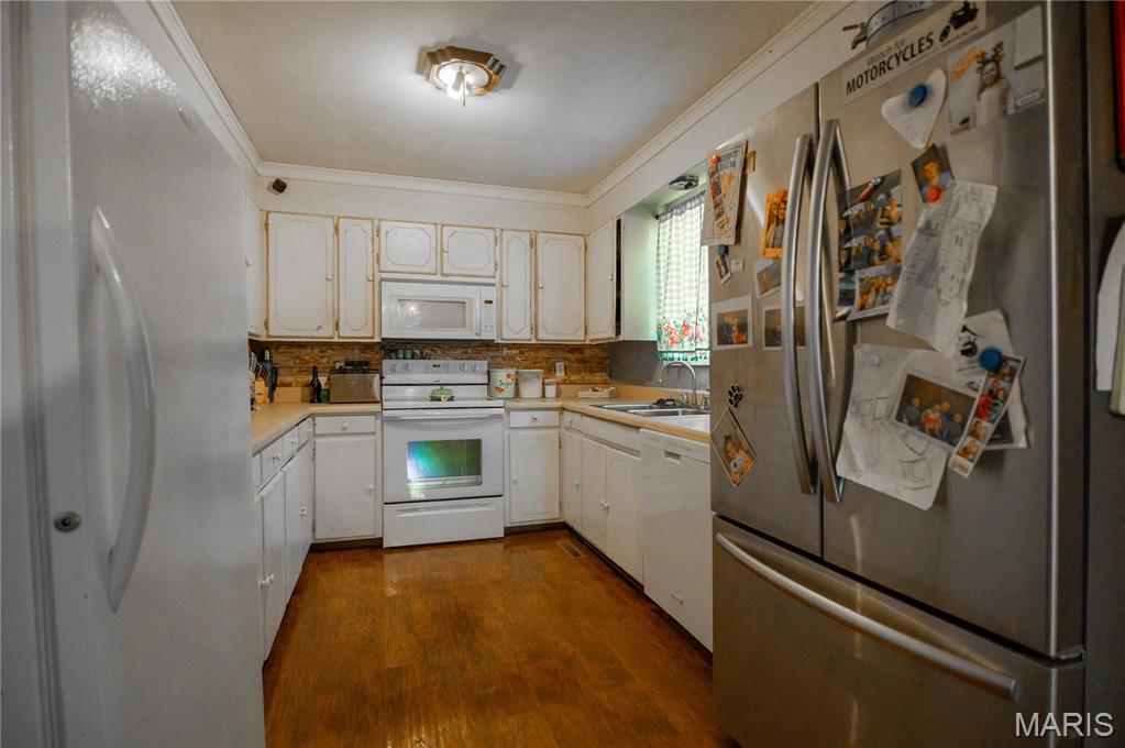 910 Carney Street Dexter, MO 63841 - Photo 8 of 25